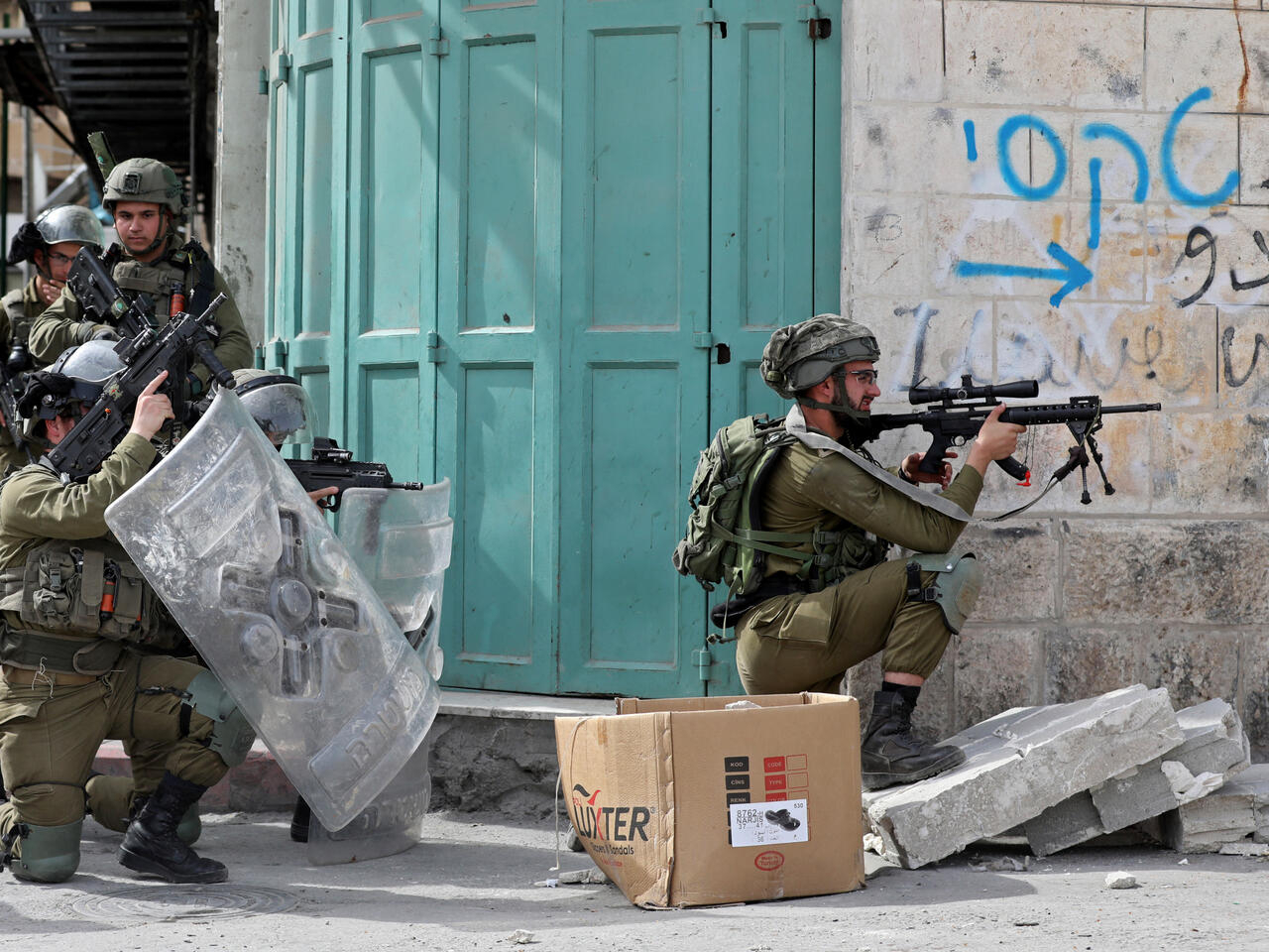 Palestinian killed in clashes with Israeli soldiers in West Bank