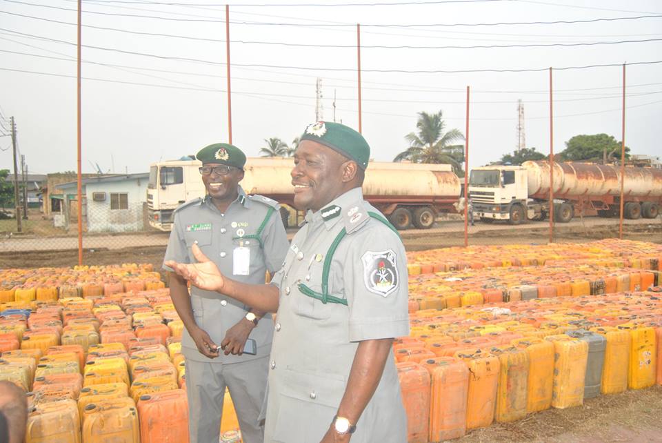 Nigeria Customs intercepts 478 jerry cans of petrol in Kebbi