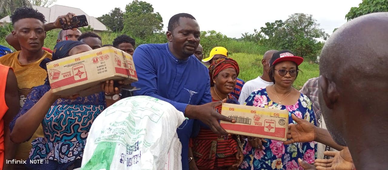 Agatu Flood Disaster: Ojema, Moro donate relief materials to victims
