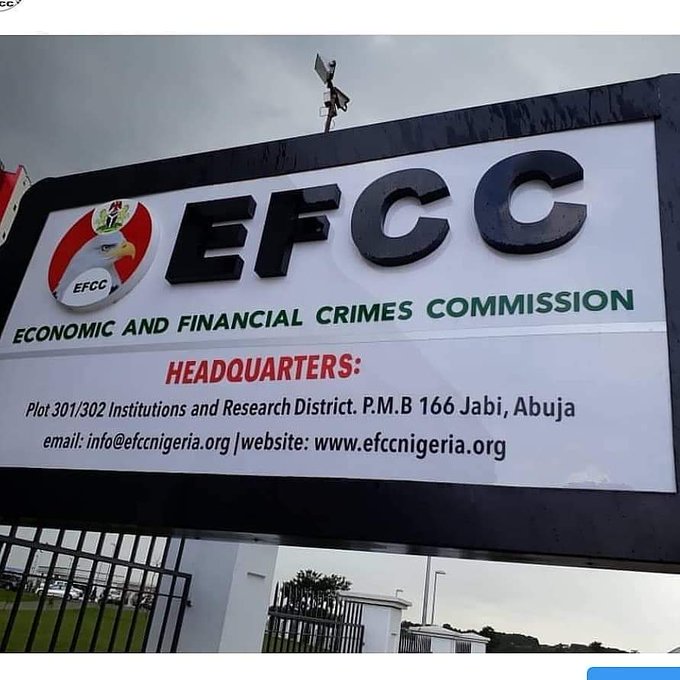 EFCC arrests two owners of yahoo schools in Benin