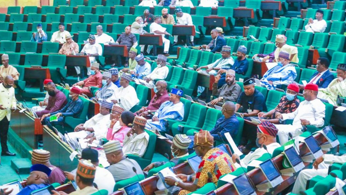 Reps warn EFCC against selling assets to looters