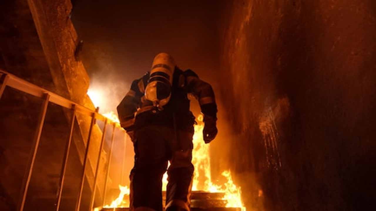 Man protests against state funeral for Shinzo Abe, sets self ablaze