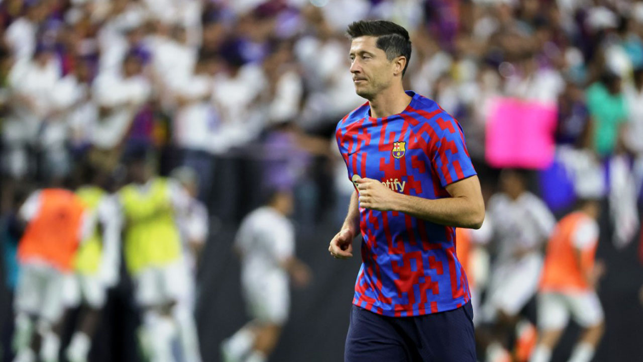 Barca Lewandowski resumes, as Benzema is absence for Real