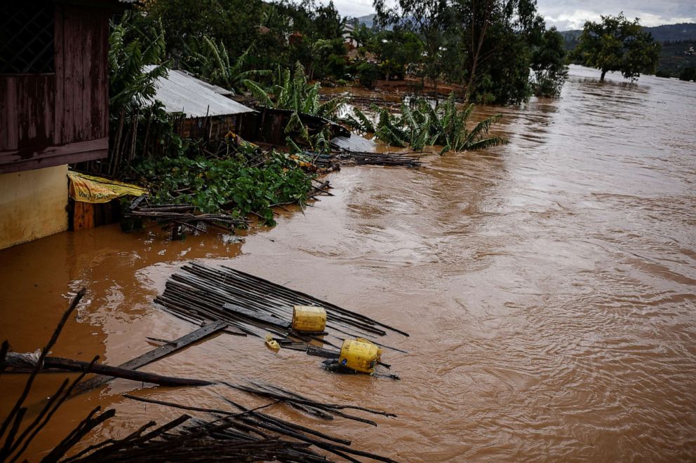 Nine dead in Madagascar river collision