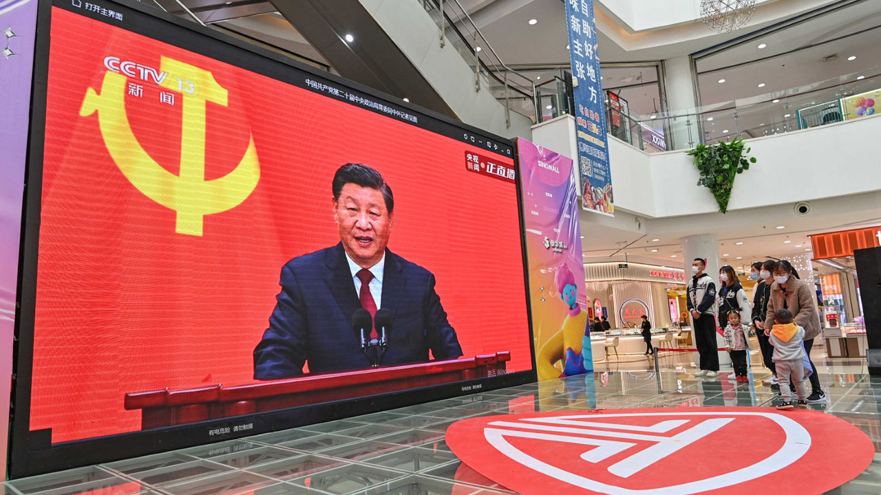 Xi’s new power spooks investors as China economy grows