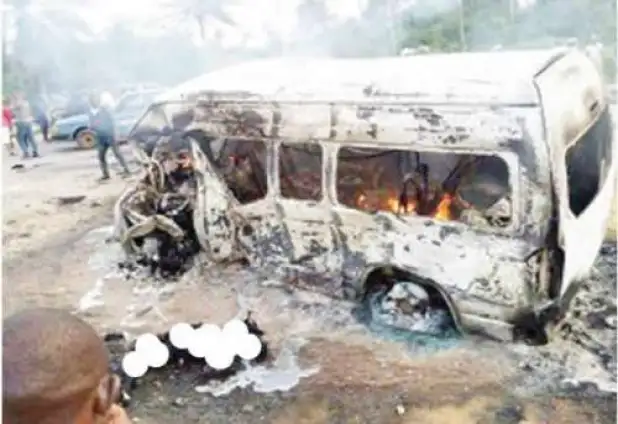 At least 13 passengers burnt to death in Enugu auto crash