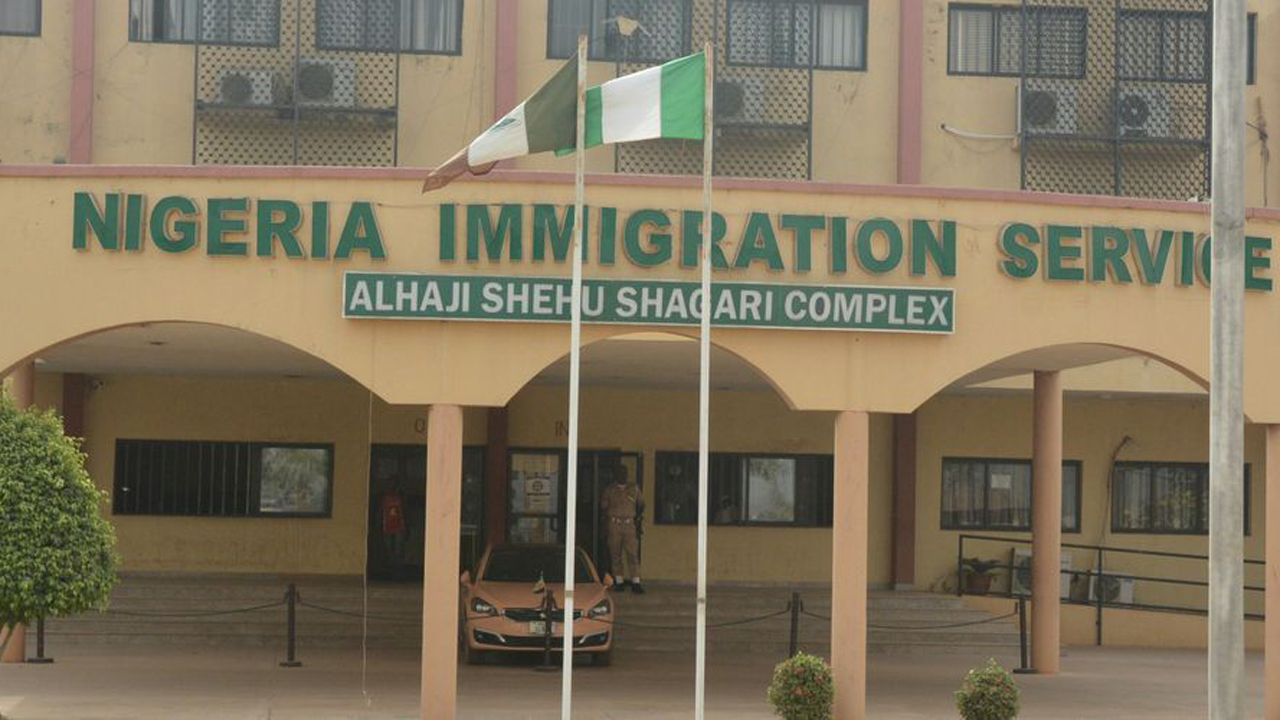 NIS warns Nigerians against irregular migration