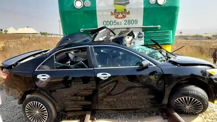 Lady killed as train crushes car in Abuja