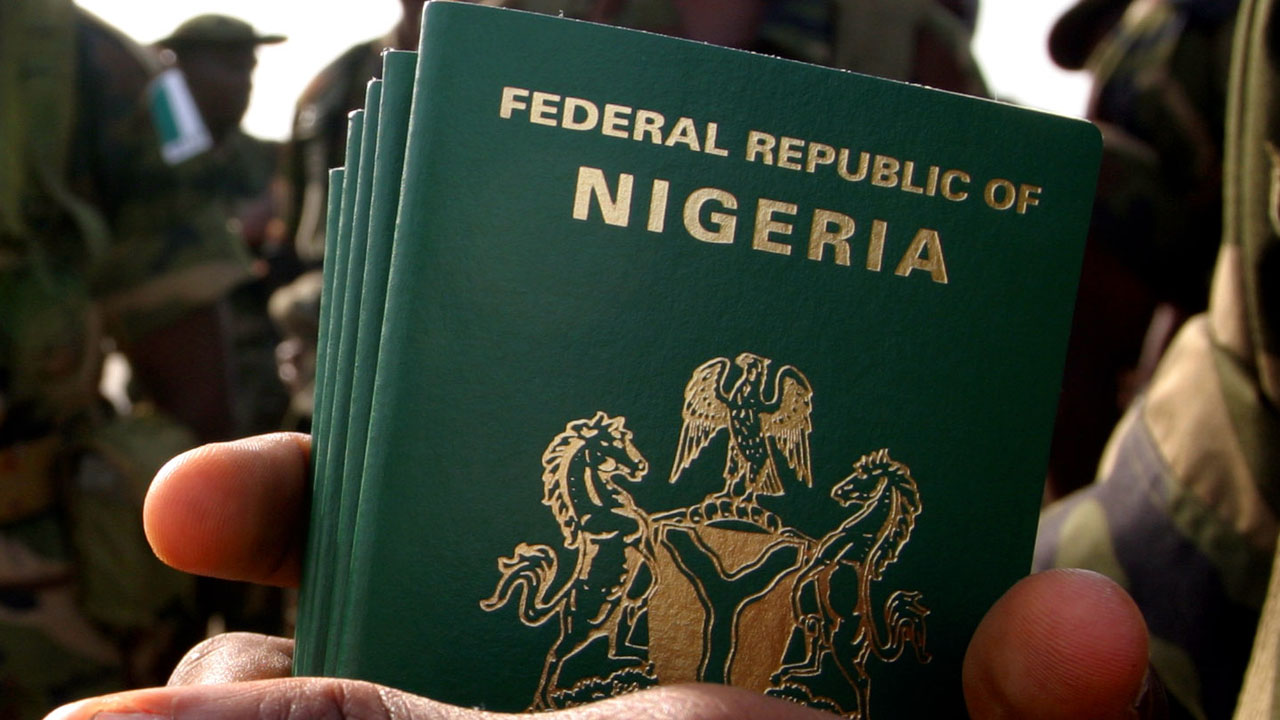 Nigerians with expired passport can return home, FG approves