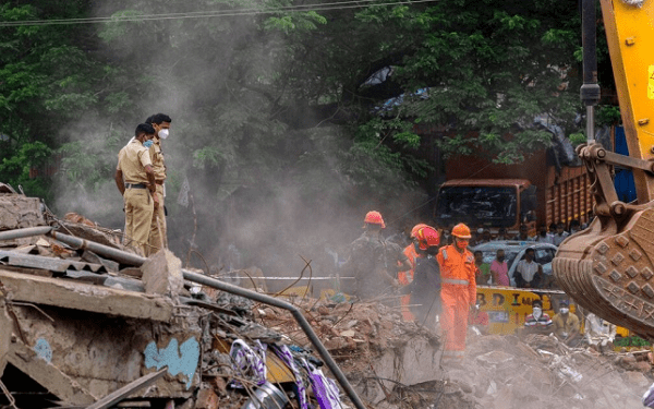 18 die as railway bridge collapses in India