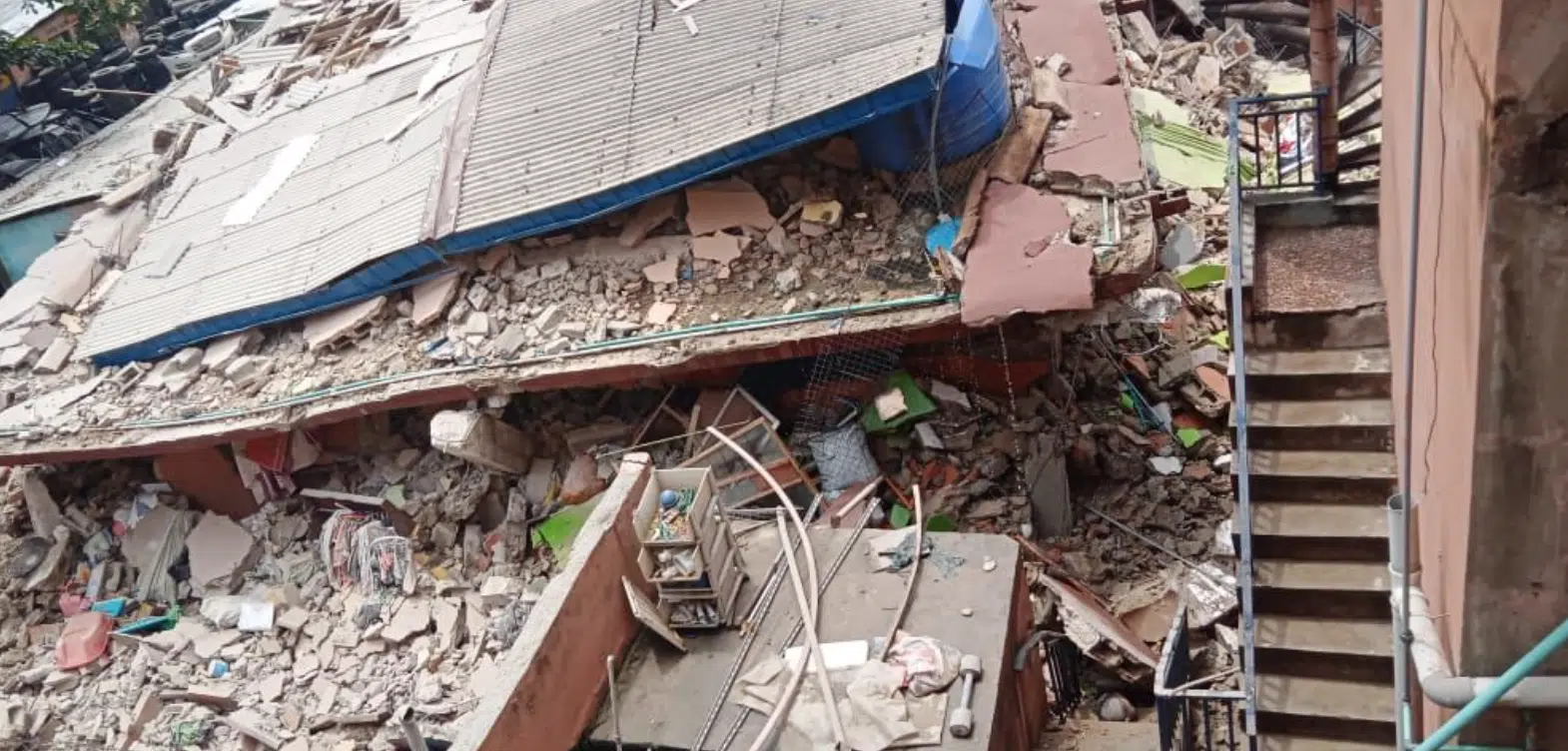 Tragedy Strikes as Building Collapses in Lagos, Leaving Three Trapped