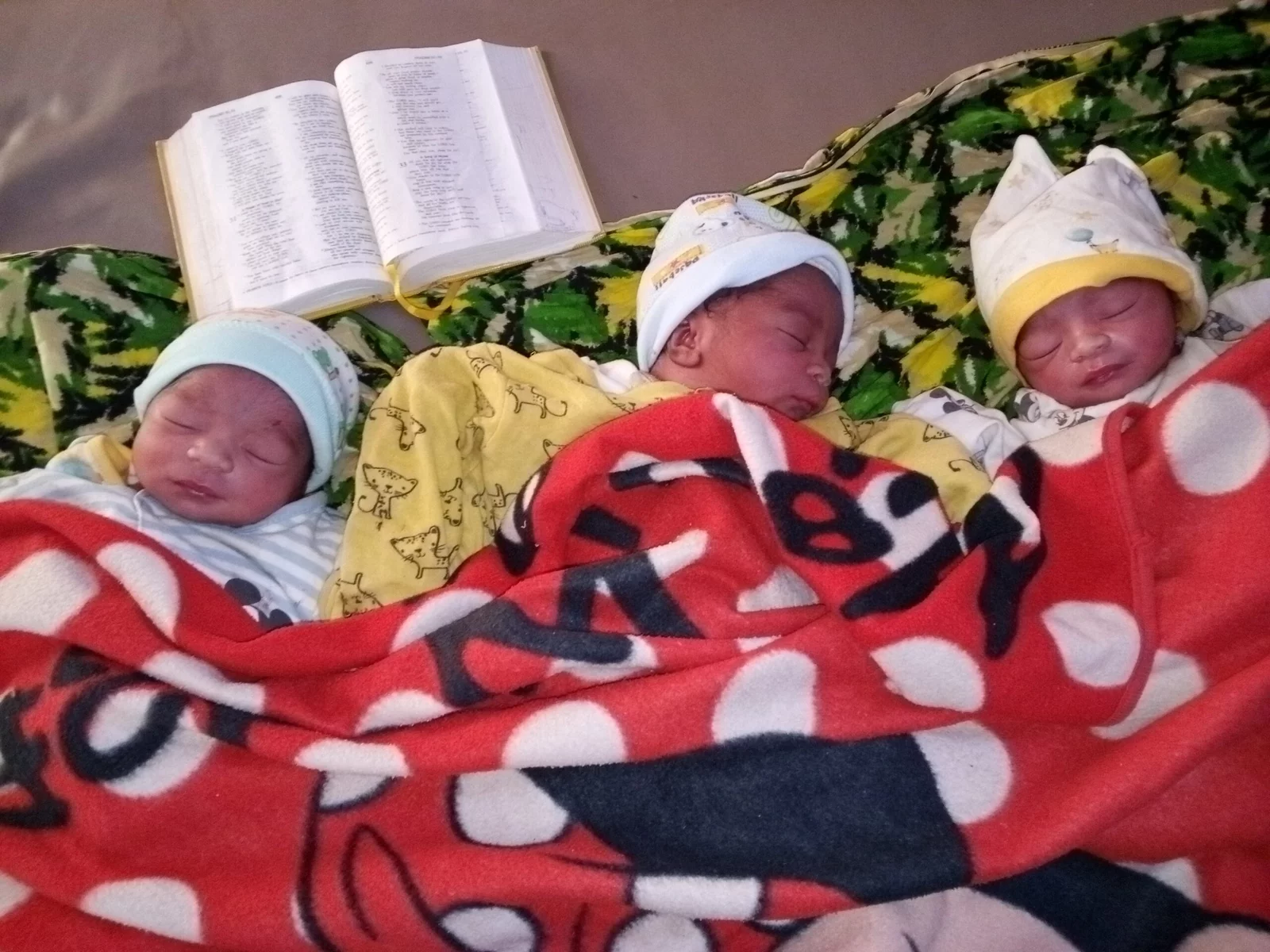 Hairdresser gives birth to triplets in Enugu, pleads for assistance