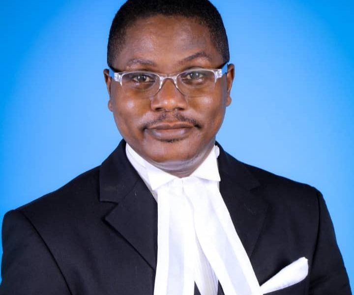 Akinlade faults irregular dressing to court by law students externs